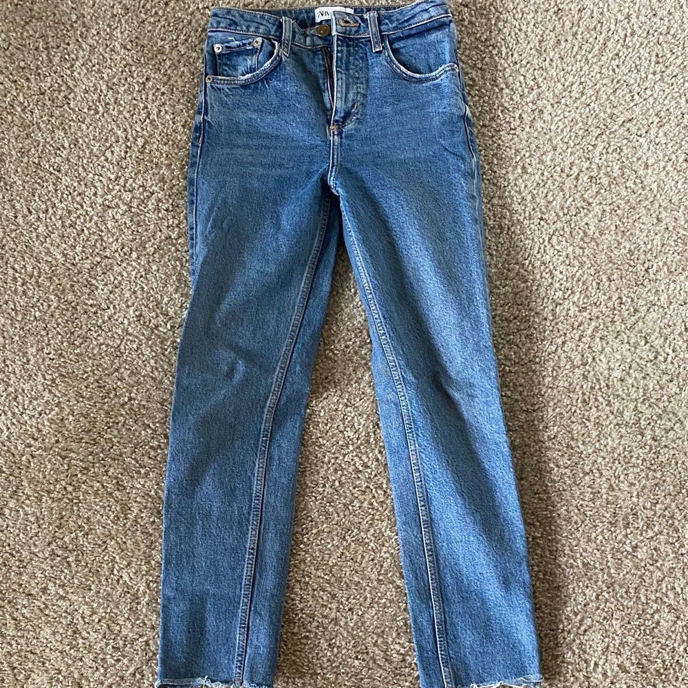 Zara Blue Ankle Cropped Jeans
